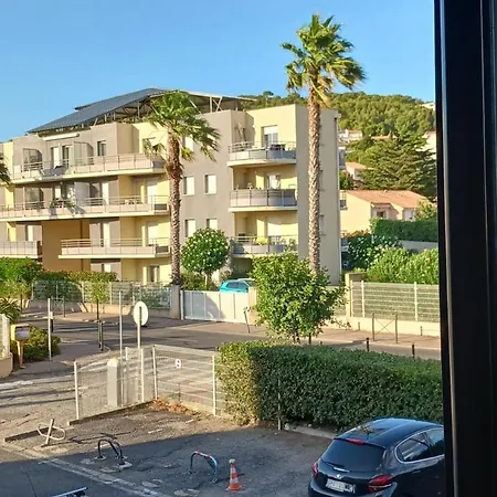 Appartement Mia & Hunik 2 *