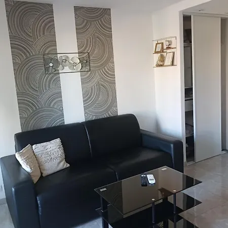 Mia & Hunik 2 * Sète