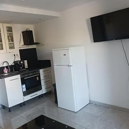 Mia & Hunik 2 * Sete