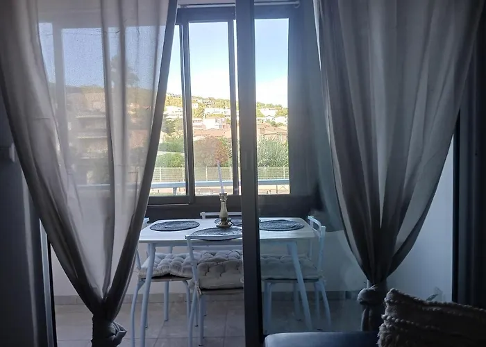 Mia & Hunik 2 * Sète